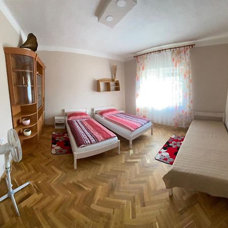 Edina Apartman Balatonlelle Εξωτερικό φωτογραφία