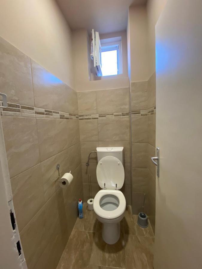 Edina Apartman Balatonlelle Εξωτερικό φωτογραφία